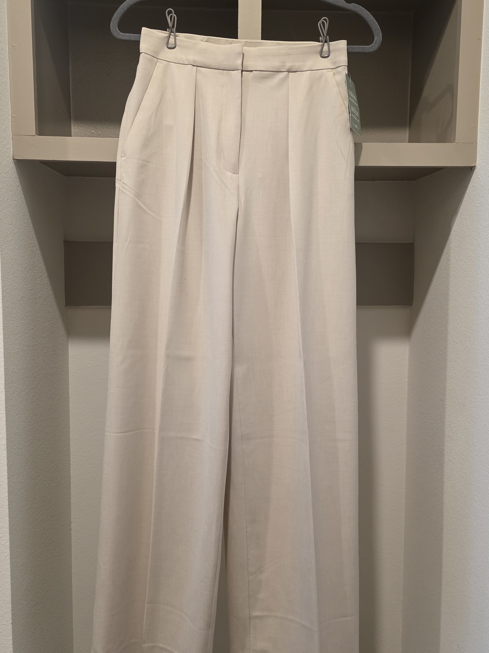 H&M Cream Wide-Leg Pleated Dress Pants